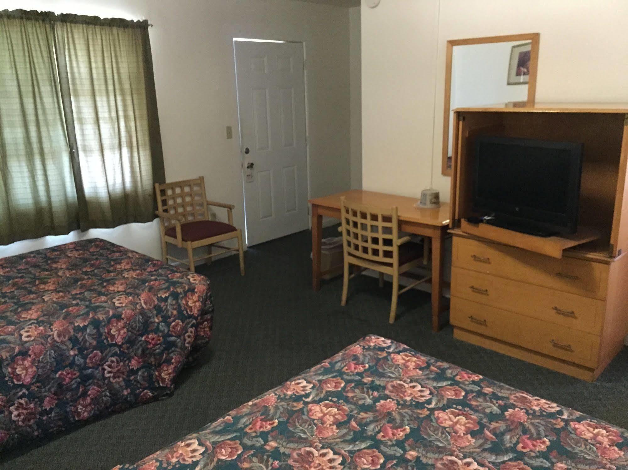 Travel Inn Of Sebring Buitenkant foto