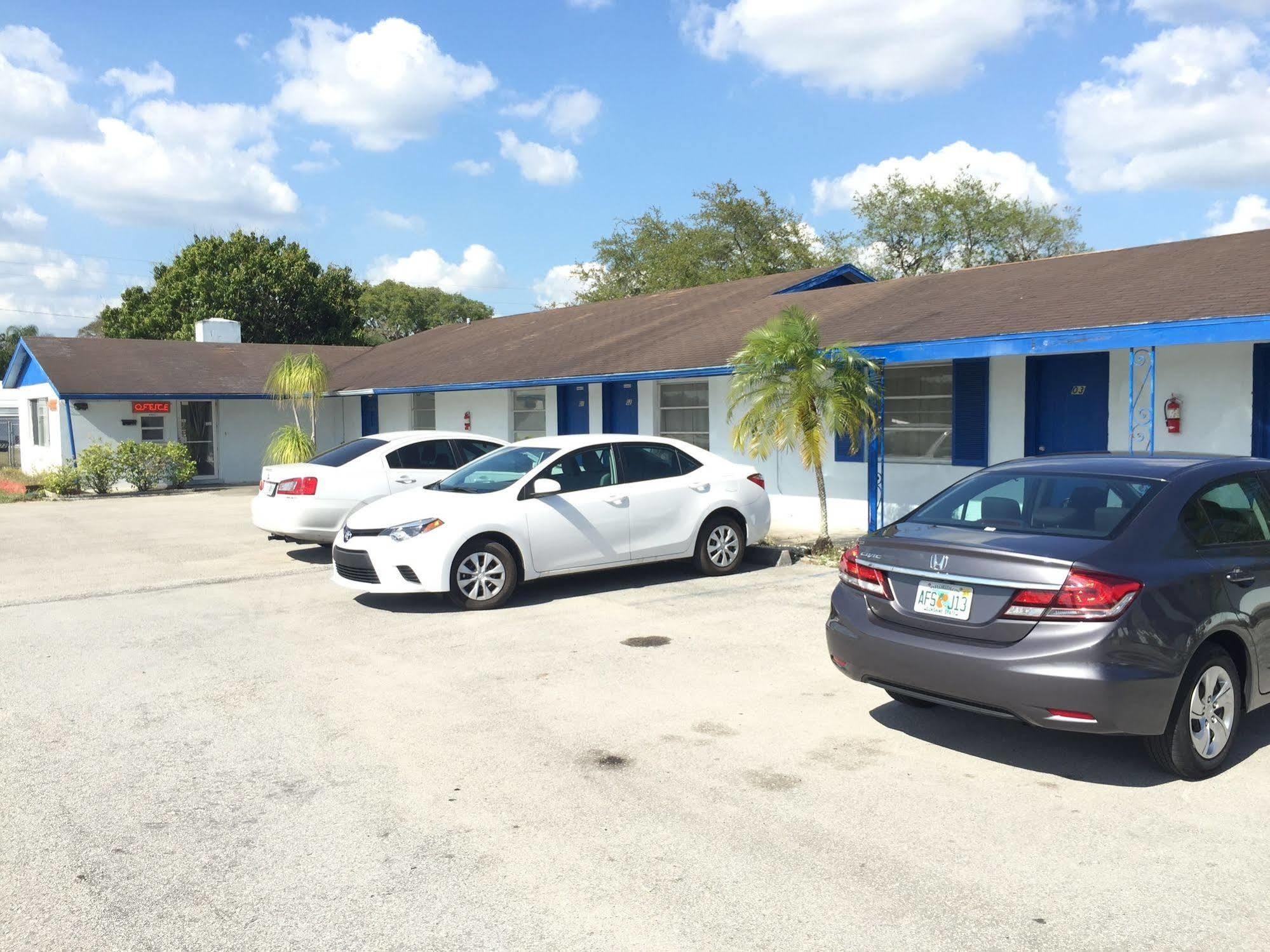 Travel Inn Of Sebring Buitenkant foto